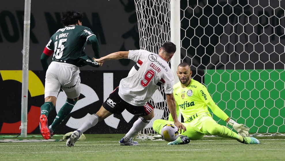 Palmeiras x São Paulo, Fluminense e Santos em campo; confira os jogos de hoje