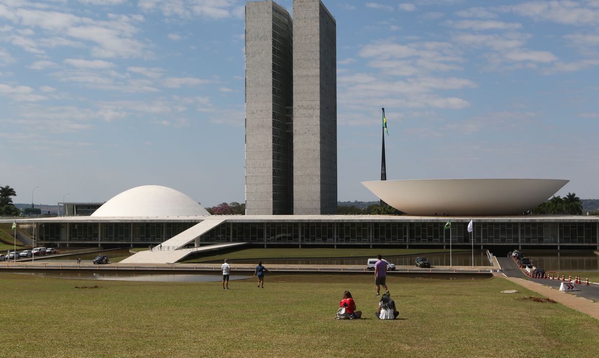Agência Brasil adota linguagem neutra; confira