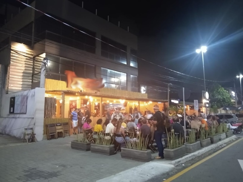 Bares e restaurantes da Zona Sul de Natal são notificados por poluição sonora no fim de semana