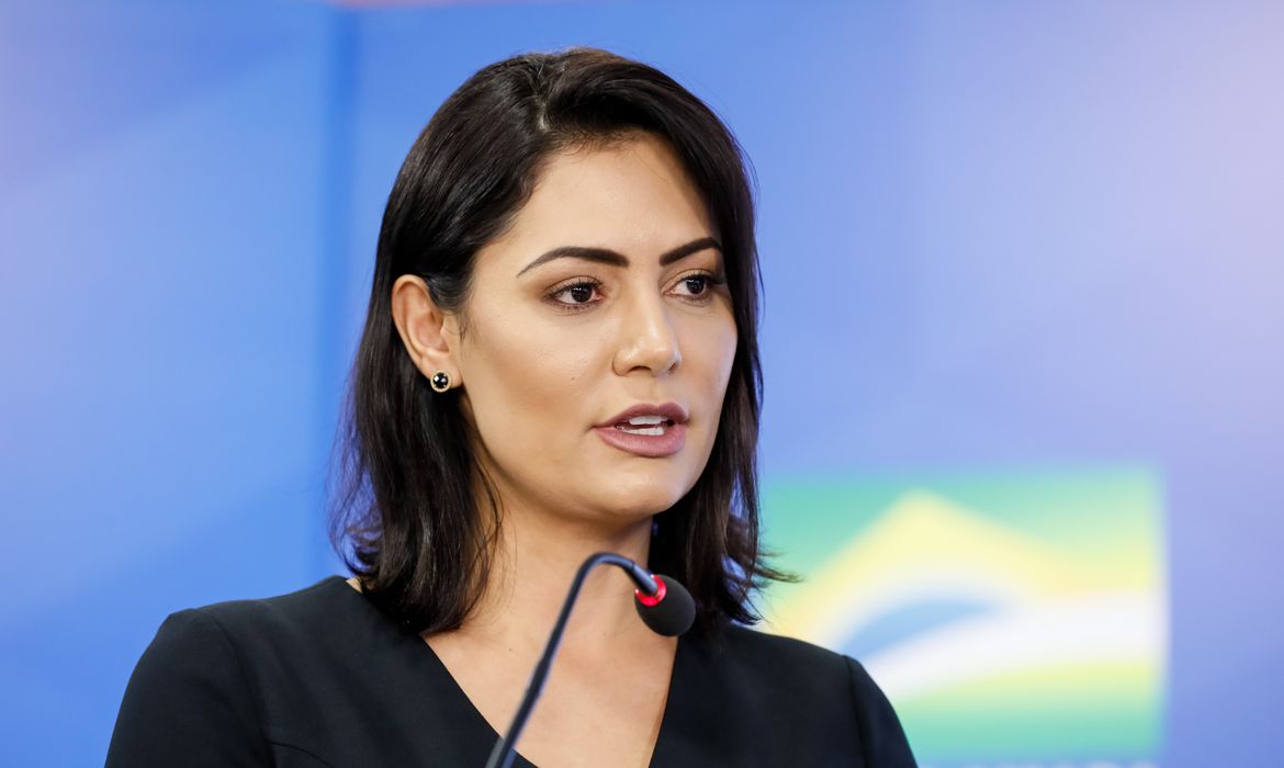 Valdemar lança Michelle Bolsonaro à Presidência como opção a Jair