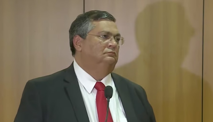 Flávio Dino registra ocorrência após ser xingado de "ladrão"
