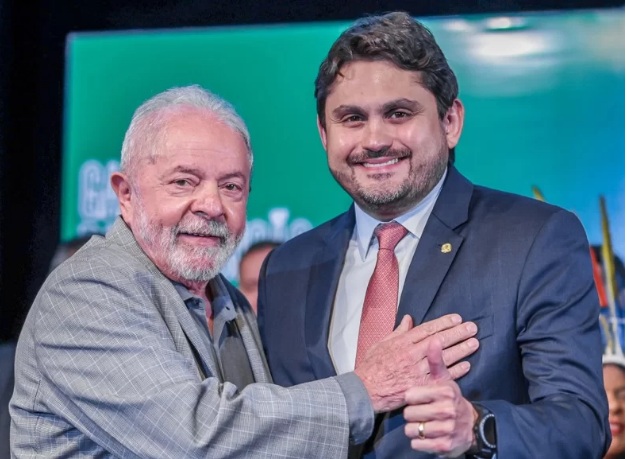 Ministro de Lula usou R$ 5 milhões do orçamento secreto para beneficiar a própria fazenda