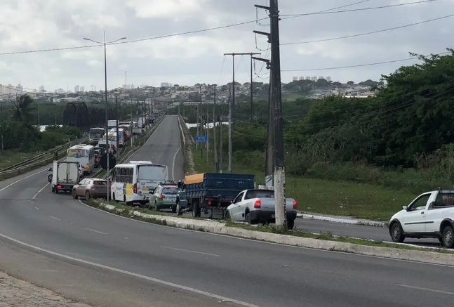 STTU vai autorizar tráfego de motoristas por aplicativo pela Avenida Felizardo Moura em Natal