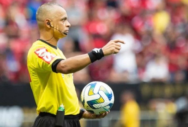 Flamengo pede à CBF afastamento de árbitros da Supercopa