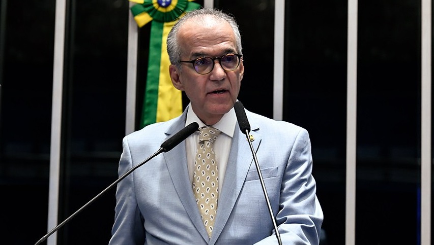 Senador do MDB, partido aliado a Pacheco, declara voto em Marinho