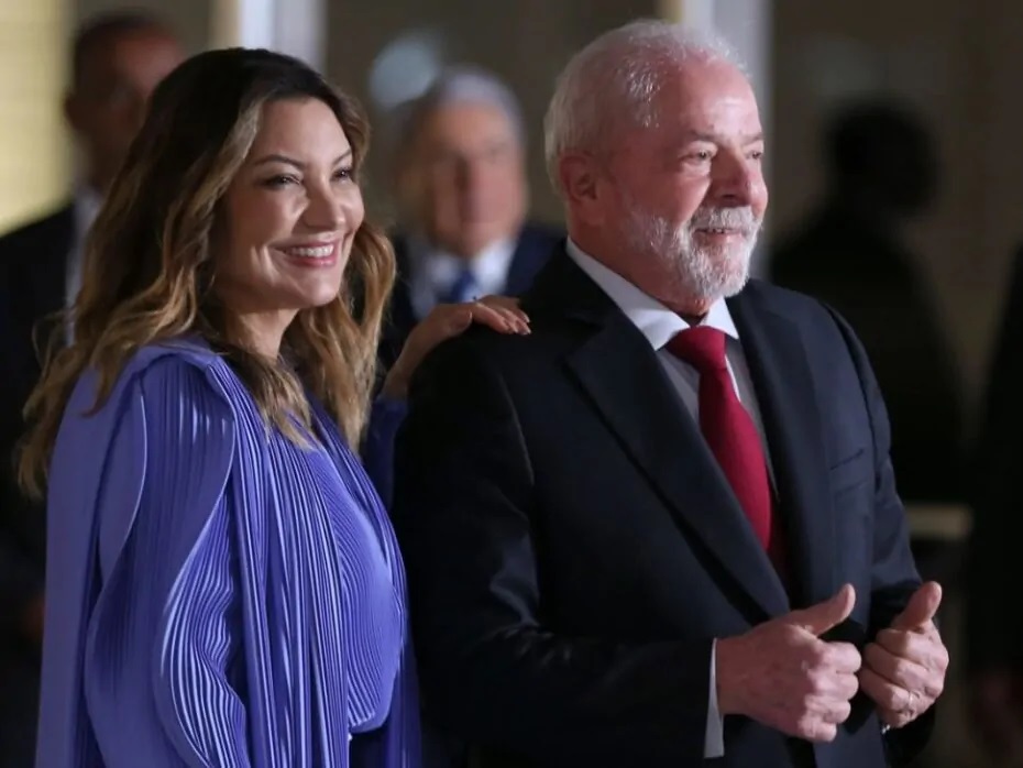 Governo Lula volta atrás e divulga lista de convidados de coquetel da posse