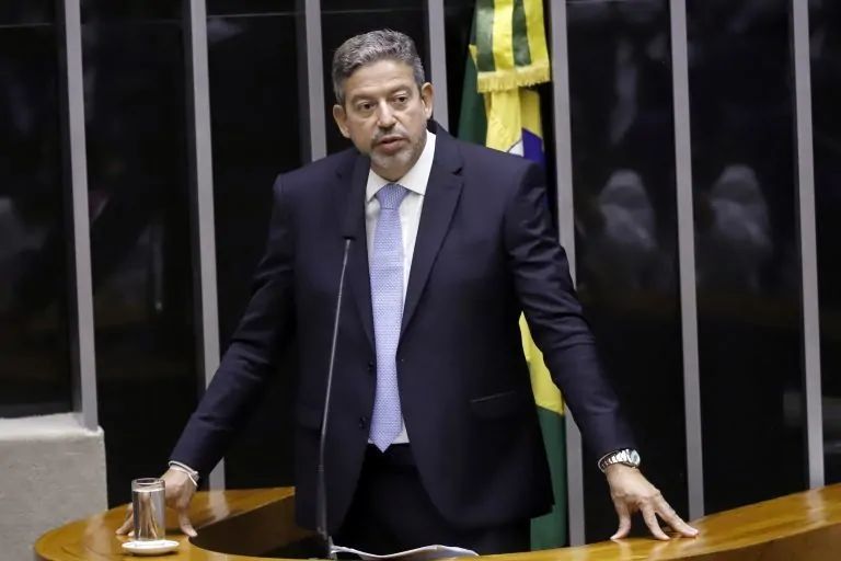 Câmara: prazo de registro de candidaturas se encerra e Lira enfrentará dois adversários
