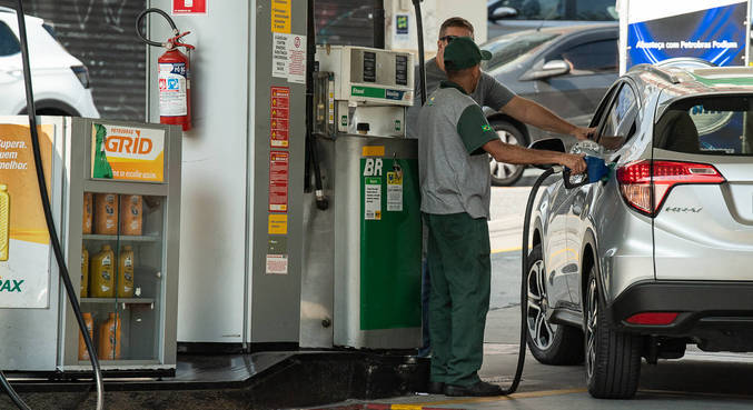 Gasolina ficará R$ 0,69 mais cara com fim da desoneração no fim do mês