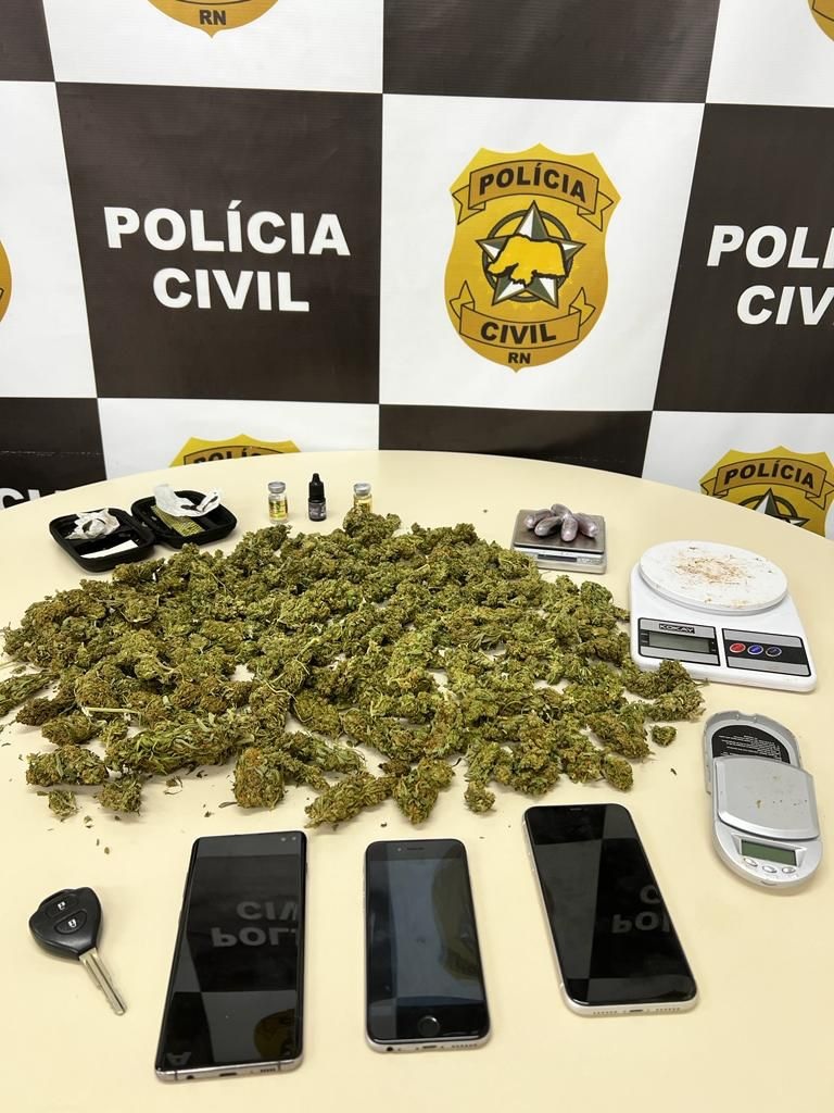 Polícia Civil deflagra Operação “AK 47” e prende suspeitos por tráfico de drogas