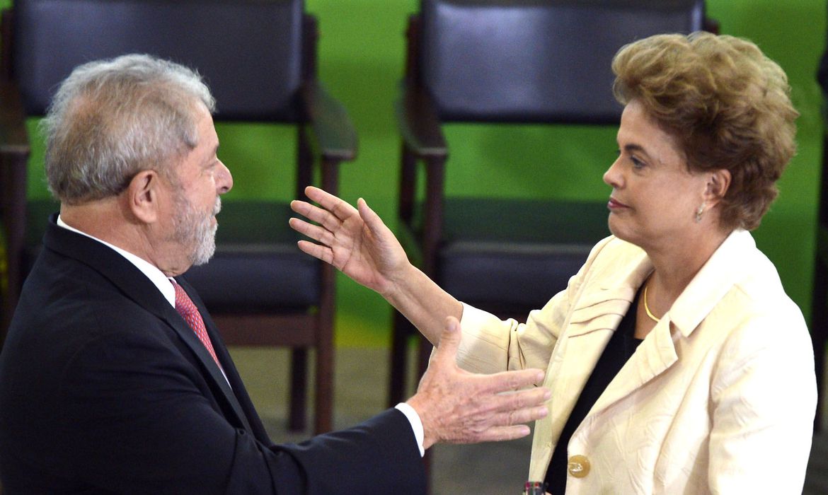 Lula indica Dilma para comandar Banco dos Brics