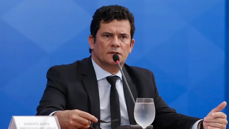 Moro apresenta primeiro projeto de lei e mira em Procuradoria criada por Lula