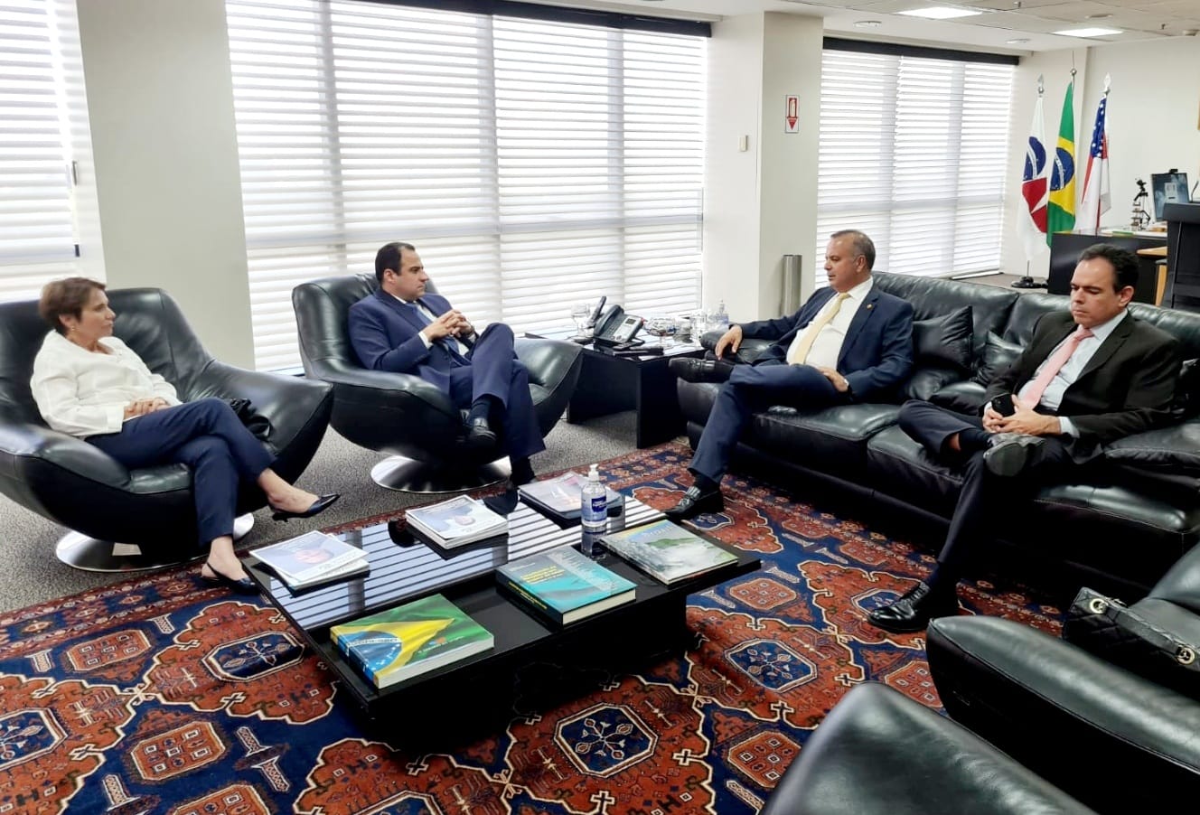 Rogério constata superlotação em penitenciária com presos no 8 de janeiro