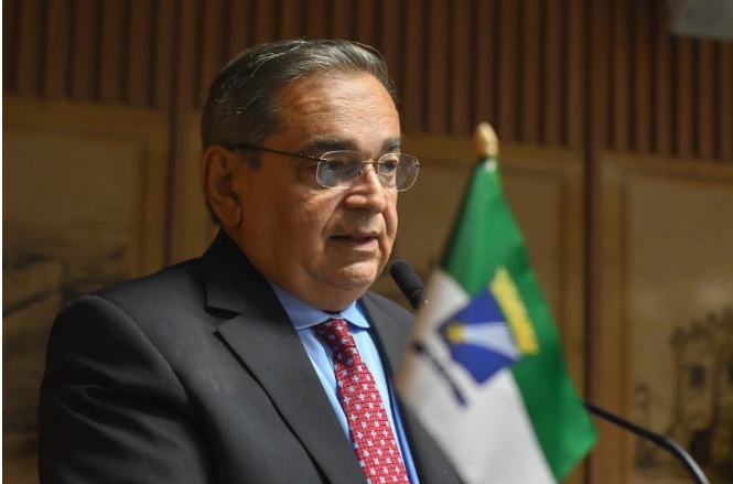 Prefeito Álvaro Dias lê mensagem anual, lista obras e diz que não acredita que Lula irá travar a liberação de...