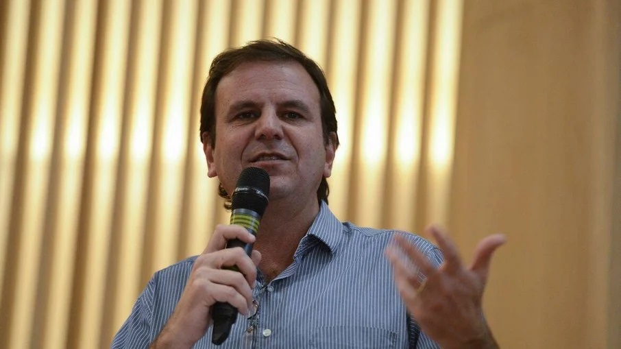 Prefeito do RJ, Eduardo Paes chama governo Lula de 'estranho'