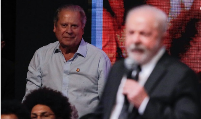 Lula defende Dirceu e diz que ele é ‘agente e militante político da maior qualidade’ e tem que colocar a...