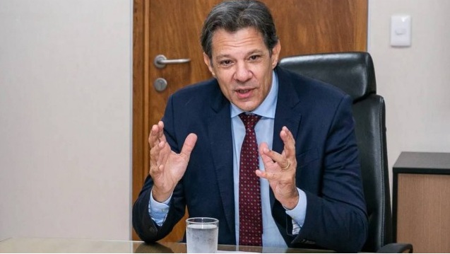 Deputado aciona AGU contra Haddad por mentira contada sobre a fome