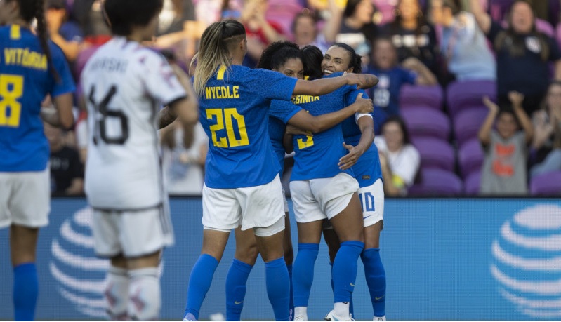 Seleção Feminina, Corinthians e Santos em campo; veja jogos de hoje e onde assistir