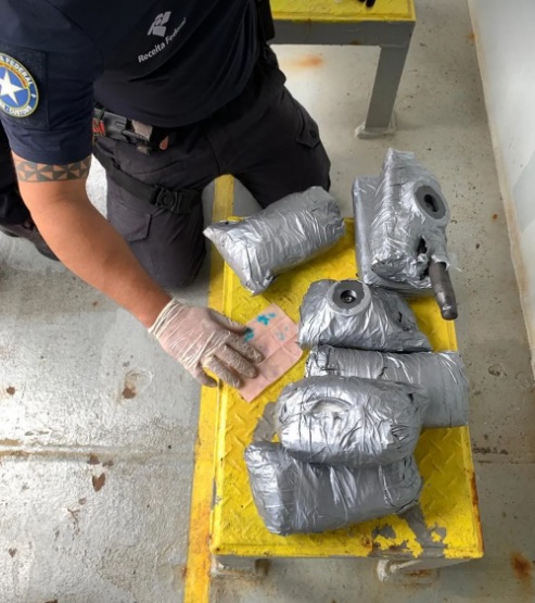 Receita Federal apreende 9,3 quilos de cocaína em navio no Porto de Natal