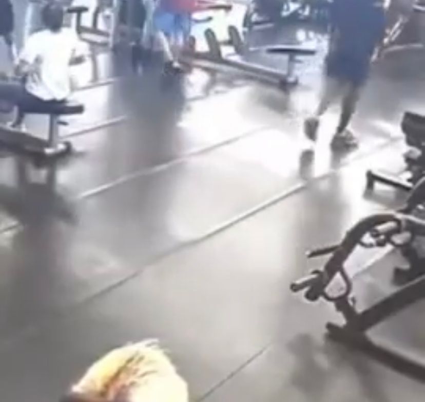 [VÍDEO] Imagem forte: Personal trainer é morto a tiros por aluno dentro de academia