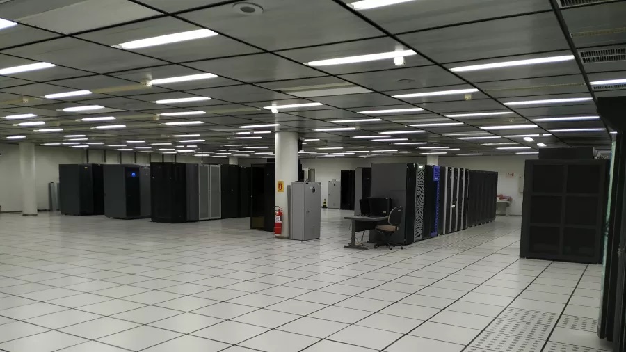 Brasil vai gastar R$ 200 mi em supercomputador para previsão do tempo exata