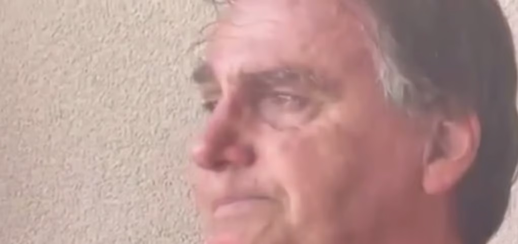 VÍDEO: Bolsonaro chora em live com cantor Rick nos Estados Unidos