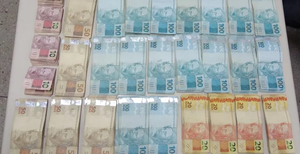 Três suspeitos de roubo a lotérica são presos e polícia recupera quase R$ 28 mil no RN