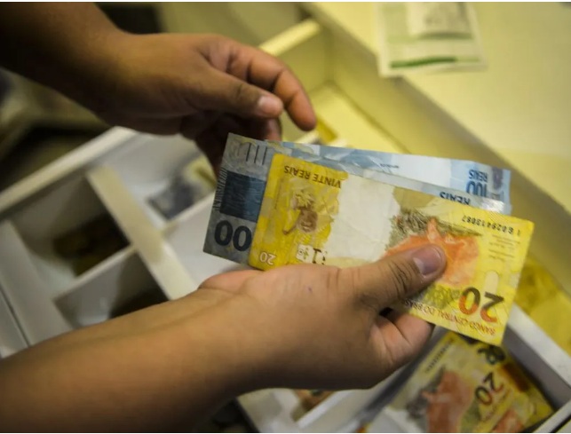 Com R$ 6 bilhões parados, BC retoma consultas a 'dinheiro esquecido'