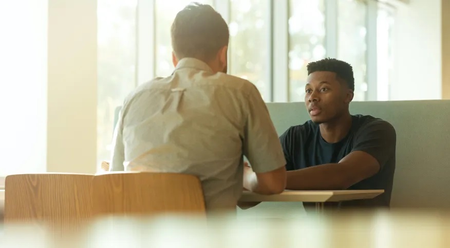 “Como você está?” é a frase mais inútil dentro de uma conversa, aponta pesquisa