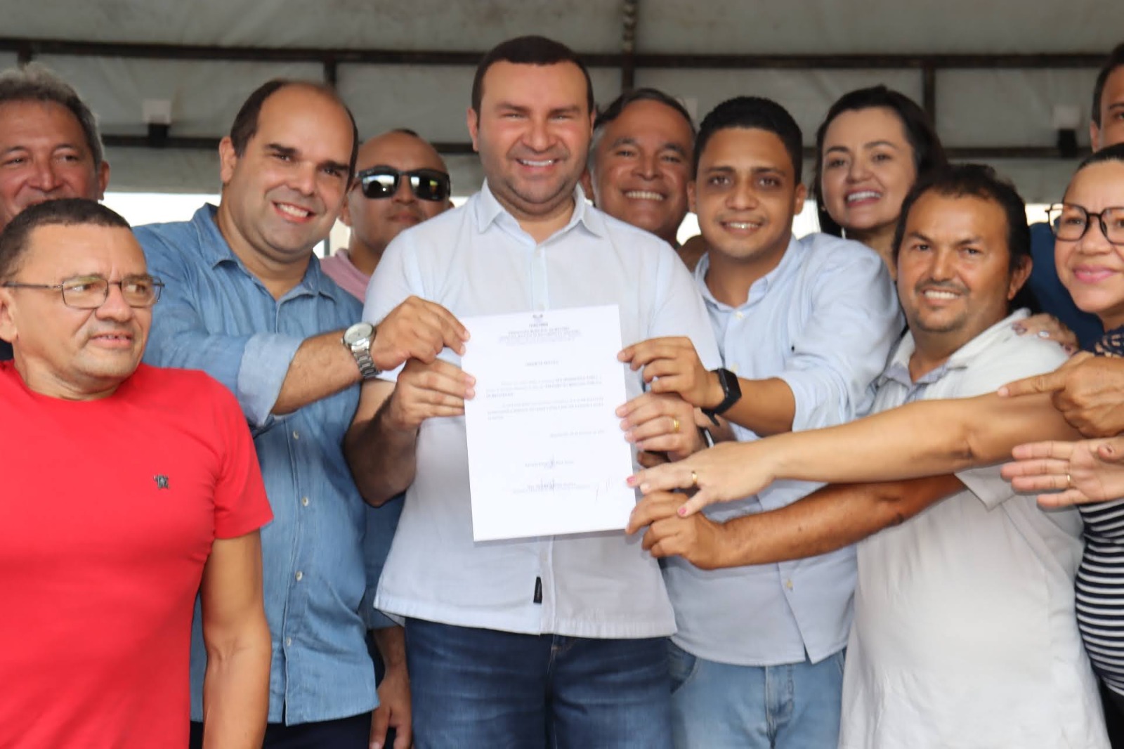 Prefeito Emídio Jr. assina ordem de serviço para reforma geral do Mercado Público Municipal de Macaíba