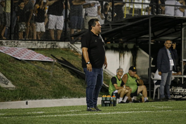 VÍDEO: Técnico do ABC, Marchiori pede contratações urgentes mesmo após vitória