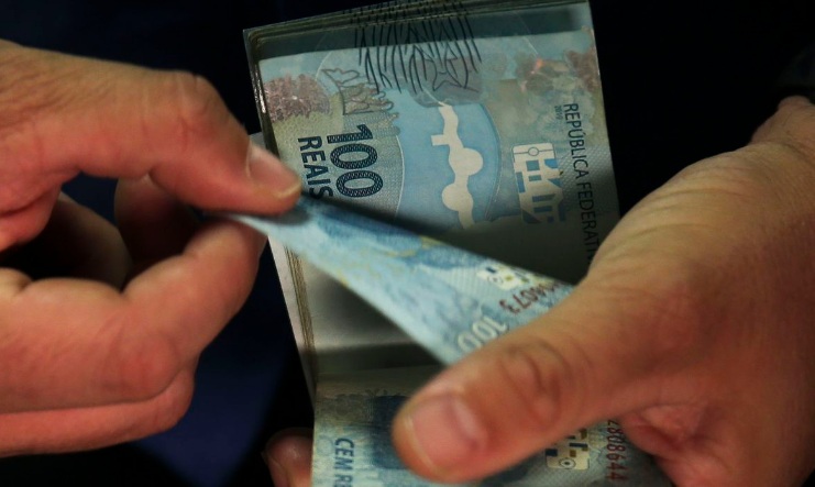 Dinheiro esquecido em bancos poderá ser resgatado via Pix; valor a receber chega a R$ 6 bilhões