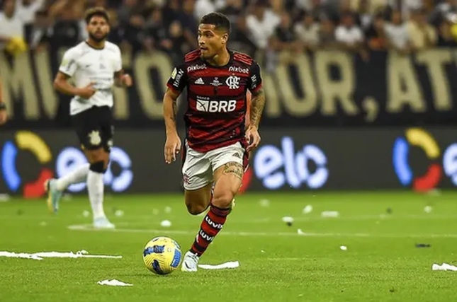Juíza bloqueia depósito do Flamengo feito por engano a xará de João Gomes