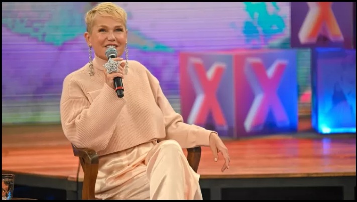 VÍDEO: Xuxa chora no Altas Horas: 'Não precisei morrer para ser homenageada'