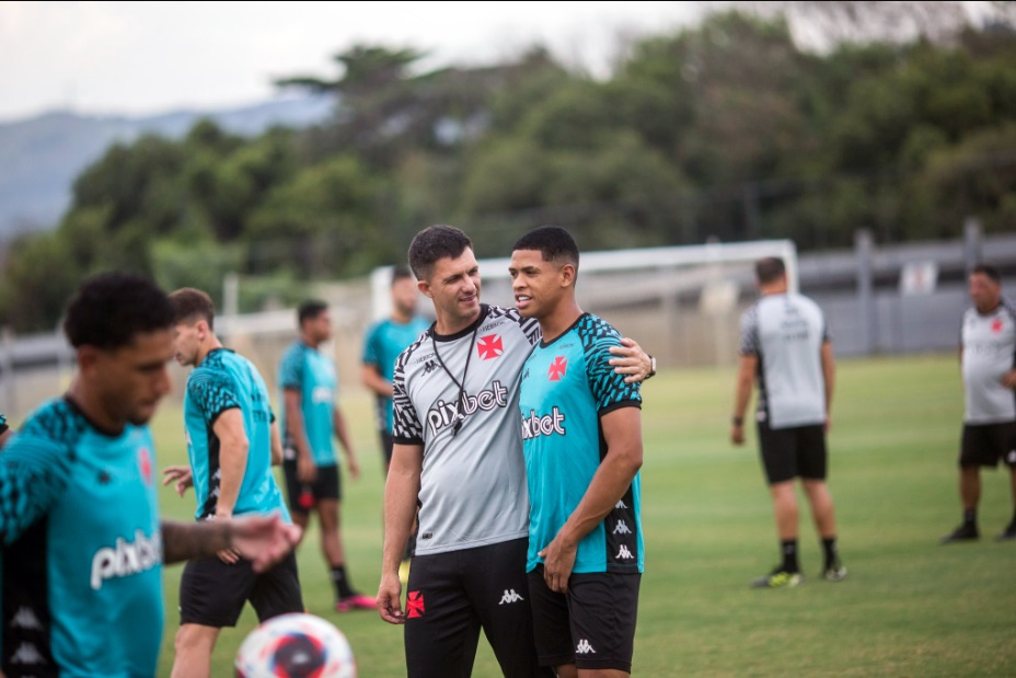 Vasco em campo, Copa do Brasil e Libertadores; veja os jogos de hoje e onde assistir