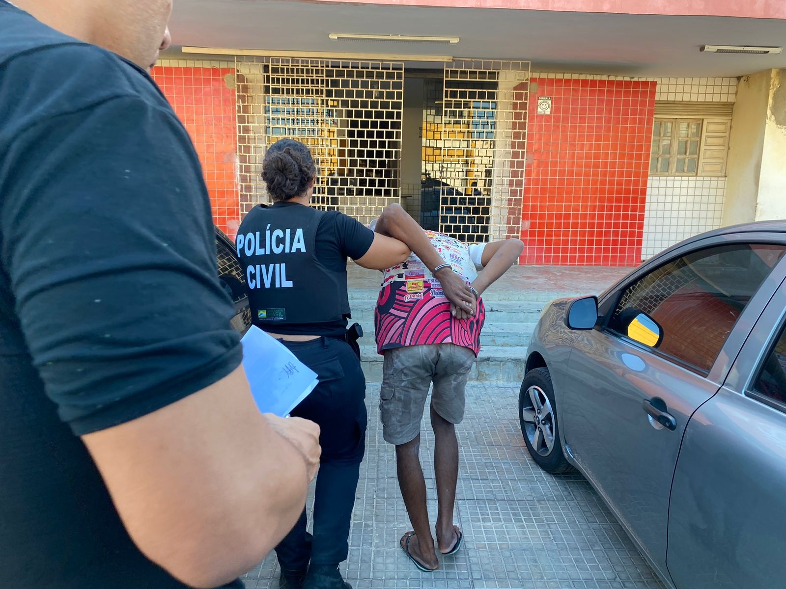 Homem é preso por suspeita de tortura contra companheira em Macau