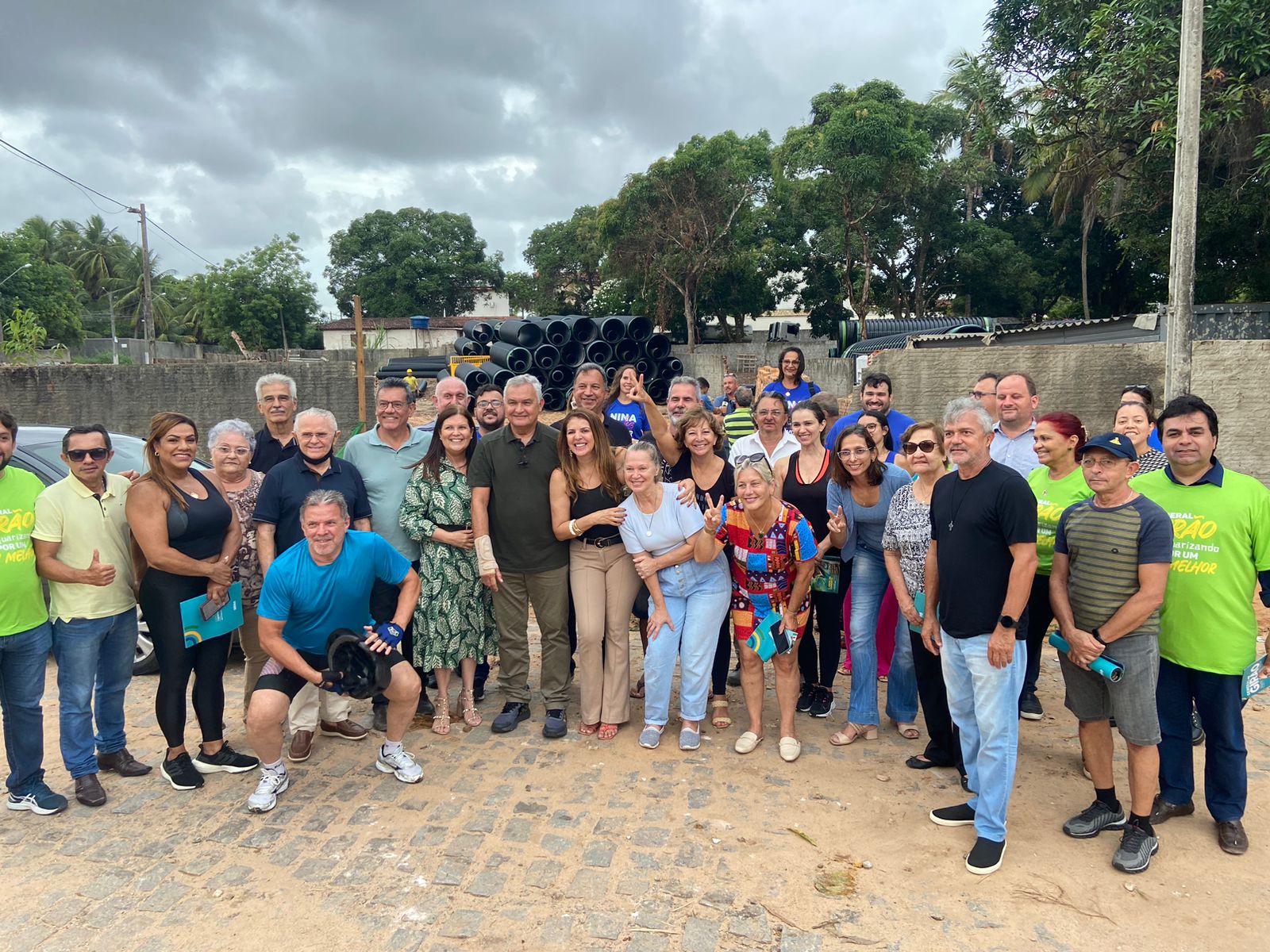 Parlamentares visitam obras de pavimentação no Jardim Brasil e San Vale
