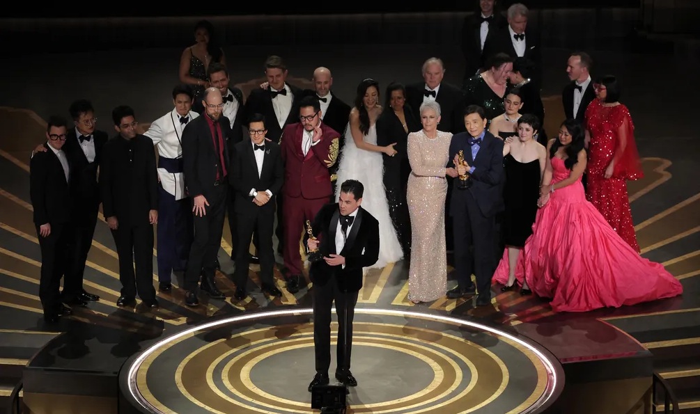 'Tudo em Todo o Lugar' é o grande vencedor do Oscar; veja todos os premiados