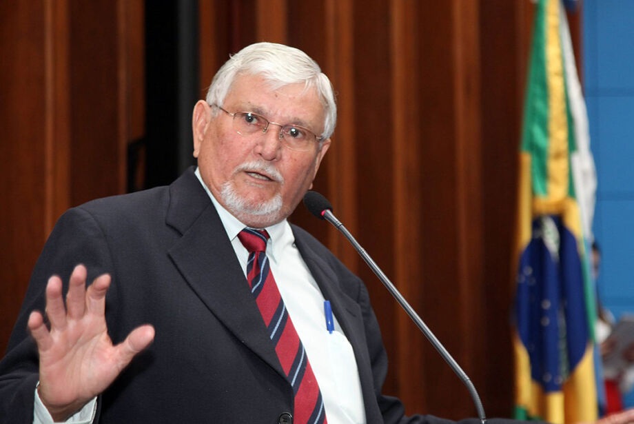 Lula se omite e Zeca do PT critica invasão a fazenda de dirigente petista