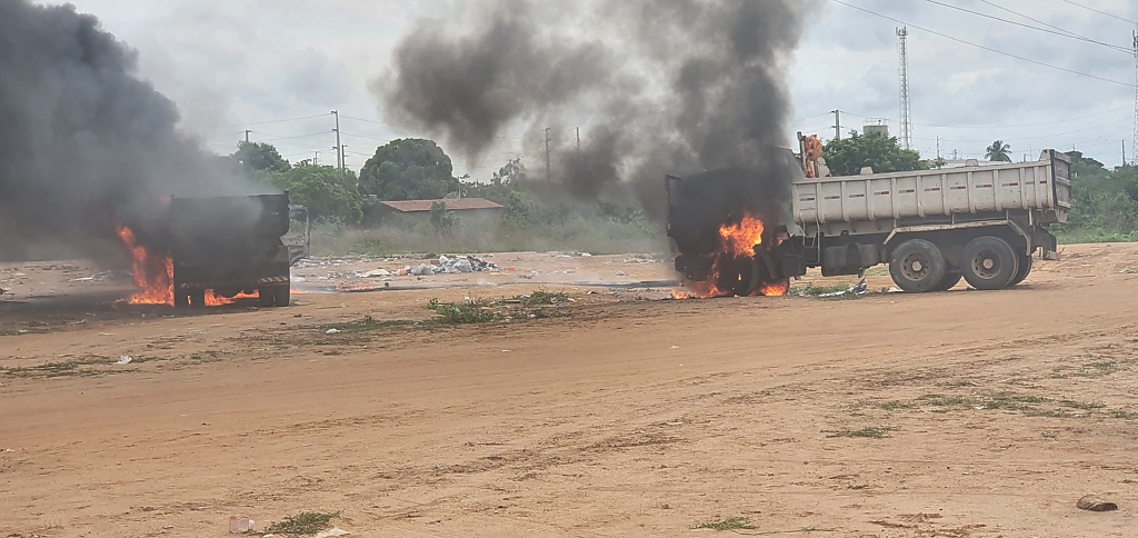 VÍDEO: Veículos da Prefeitura de Mossoró são incendiados