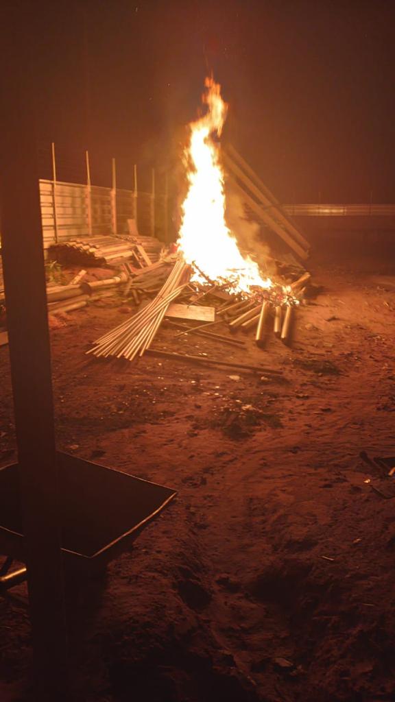 FOTO: Bandidos incendeiam canteiro de obra da nova sede do Itep em Natal