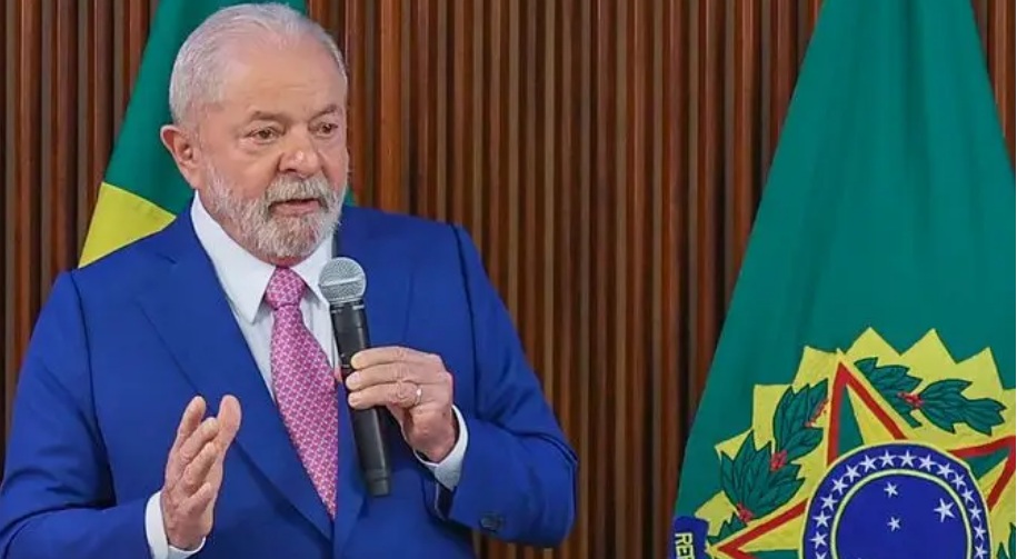 Lula diz que livros de economia estão superados e defende nova mentalidade sobre governar