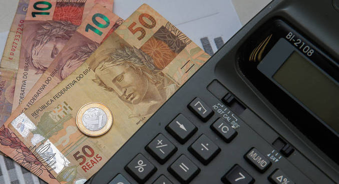 Arrecadação do governo soma R$ 159 bilhões em fevereiro, o maior resultado em 28 anos