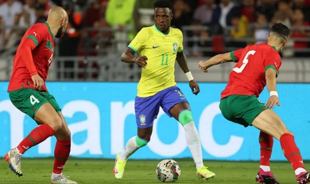 VÍDEO: Brasil vai mal na defesa contra Marrocos e perde 1º jogo pós-Copa; veja os gols