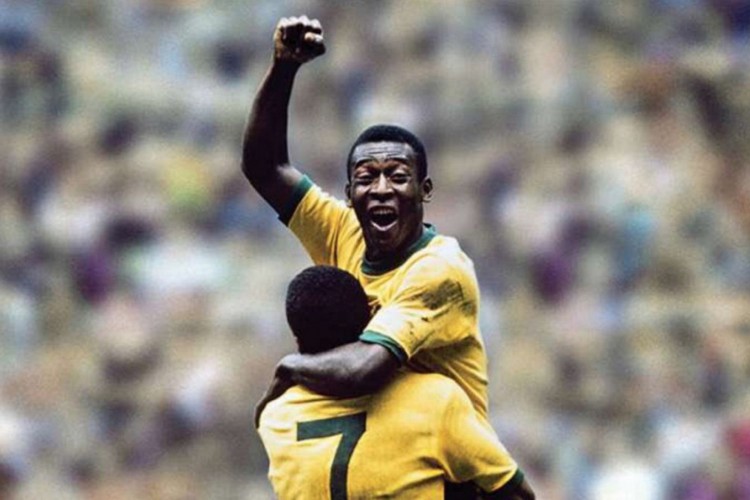 Jornalista espanhol diz que Pelé é 3º maior jogador da história; veja lista