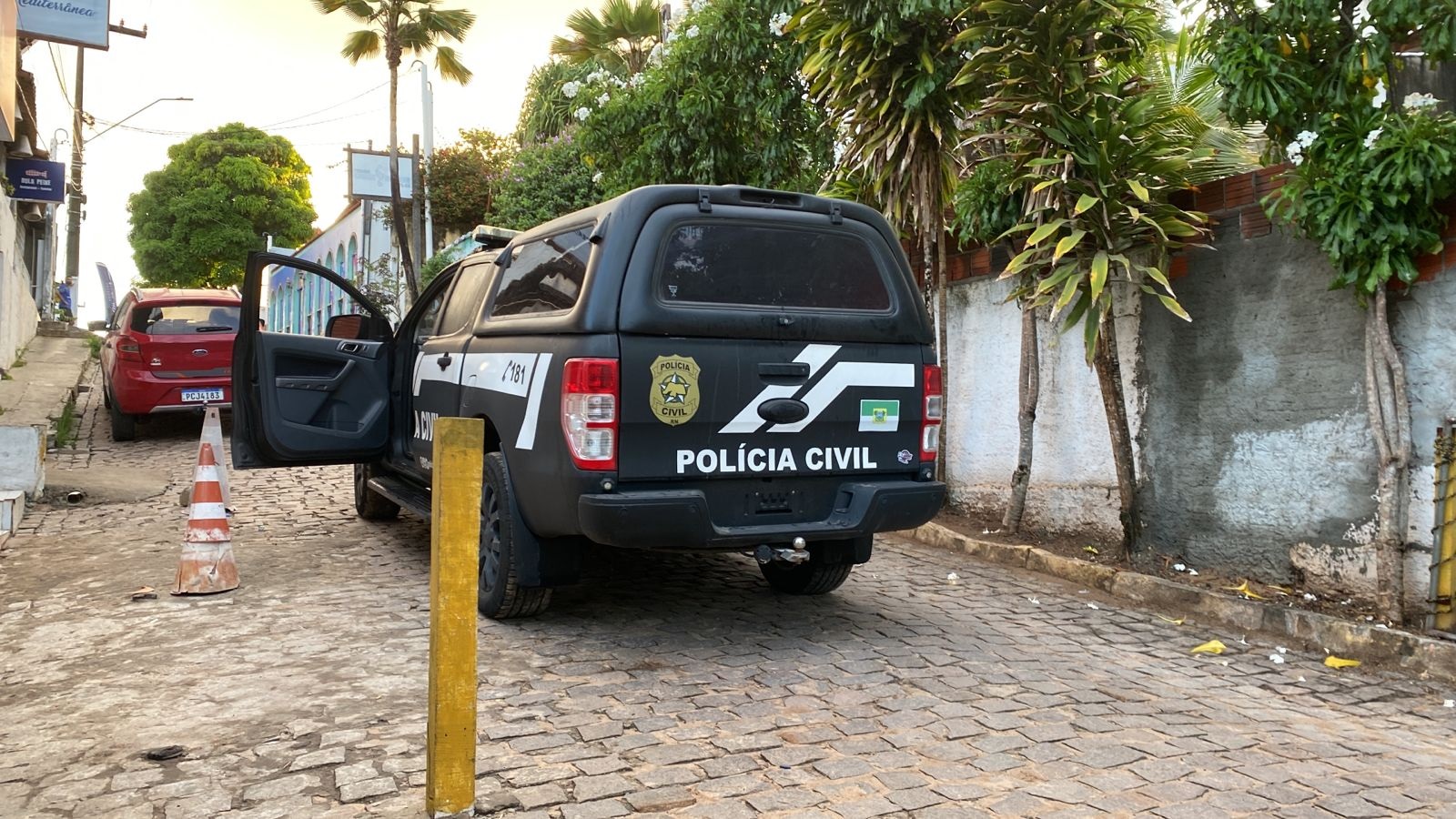 VÍDEO: Polícia Civil cumpre mandados de prisão, busca e apreensão nas primeiras horas desta segunda-feira (27)