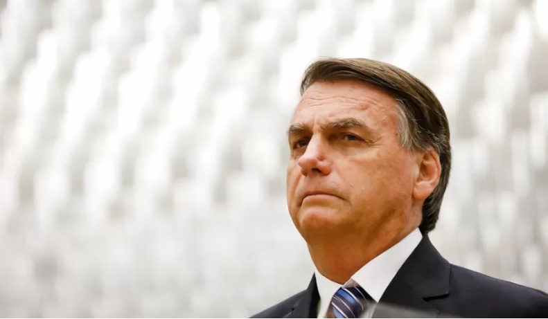 Bolsonaro chega ao Brasil nesta quinta após três meses nos EUA