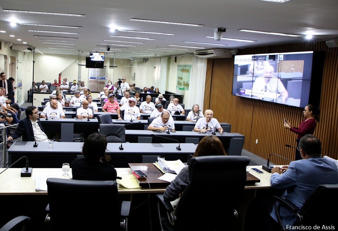 Comissão de Justiça da Câmara de Natal apoia pleito de servidores demitidos da Urbana