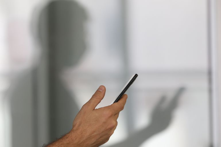 Ligue 180 vai ter canal de atendimento no WhatsApp