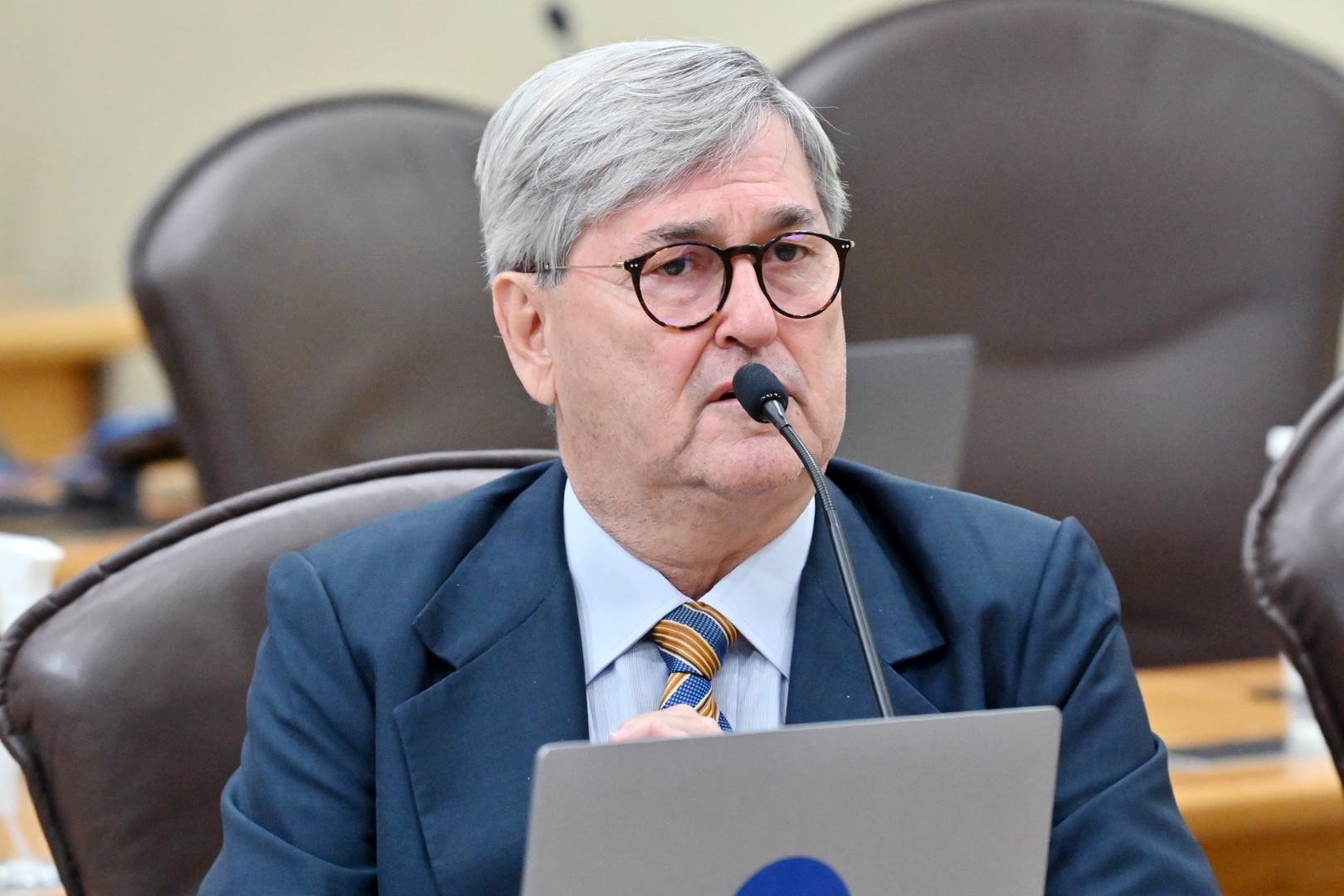 Deputado Tomba Farias solicita suspensão do aumento do ICMS no Estado