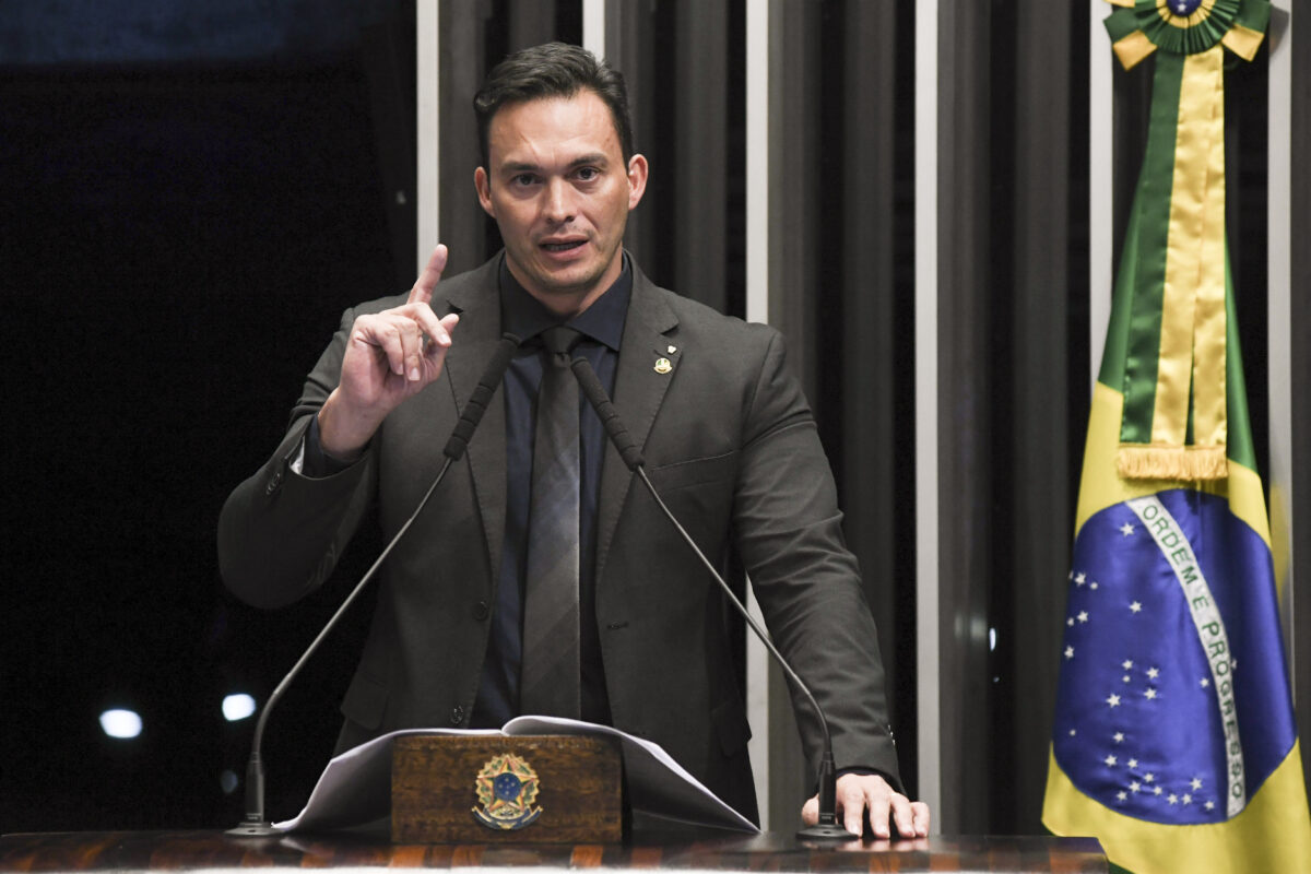 Styvenson confirma ter recebido convite do União Brasil, mas diz que também conversa com PP, PL, PSDB e Novo